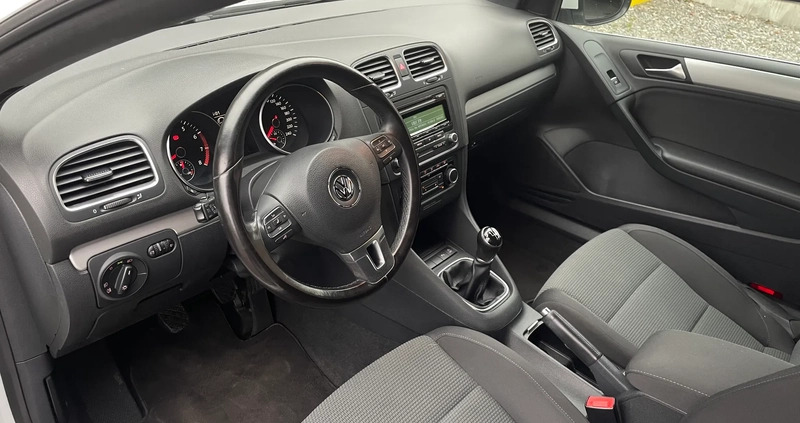 Volkswagen Golf cena 32700 przebieg: 181200, rok produkcji 2012 z Józefów małe 232